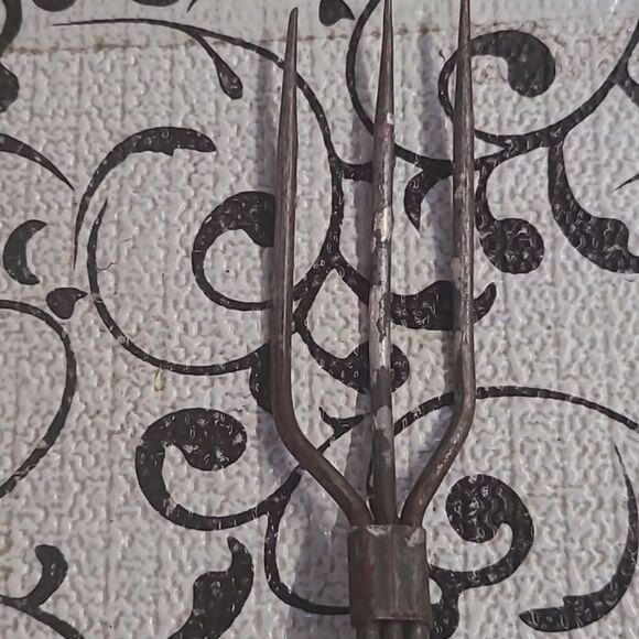 Vintage Three Prong Toasting Fork - Picture 2 of 7